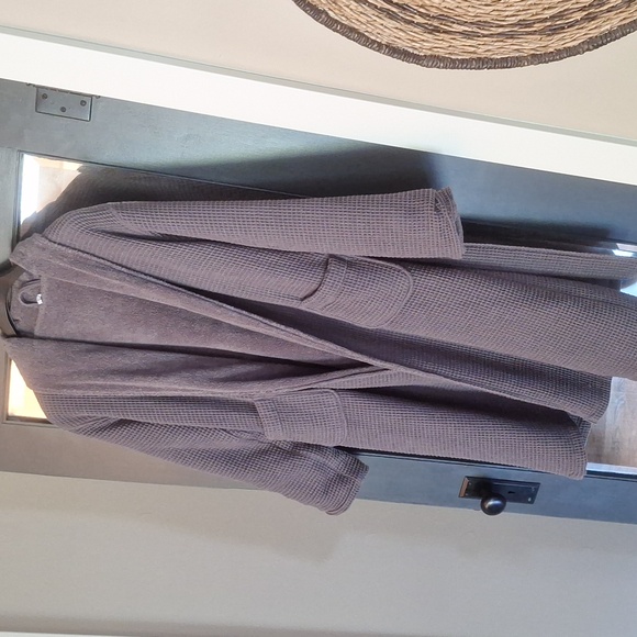 Pottery Barn Robe - Picture 3 of 4